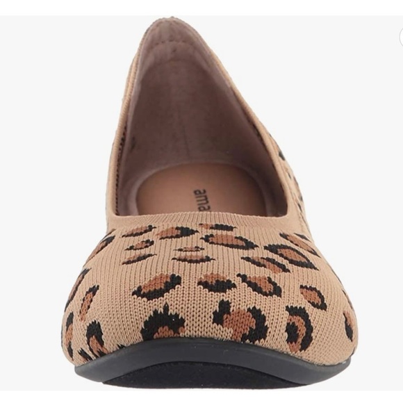 AMAZON Essentials Women's Knit Ballet Flat Leopard Print - Picture 4 of 8